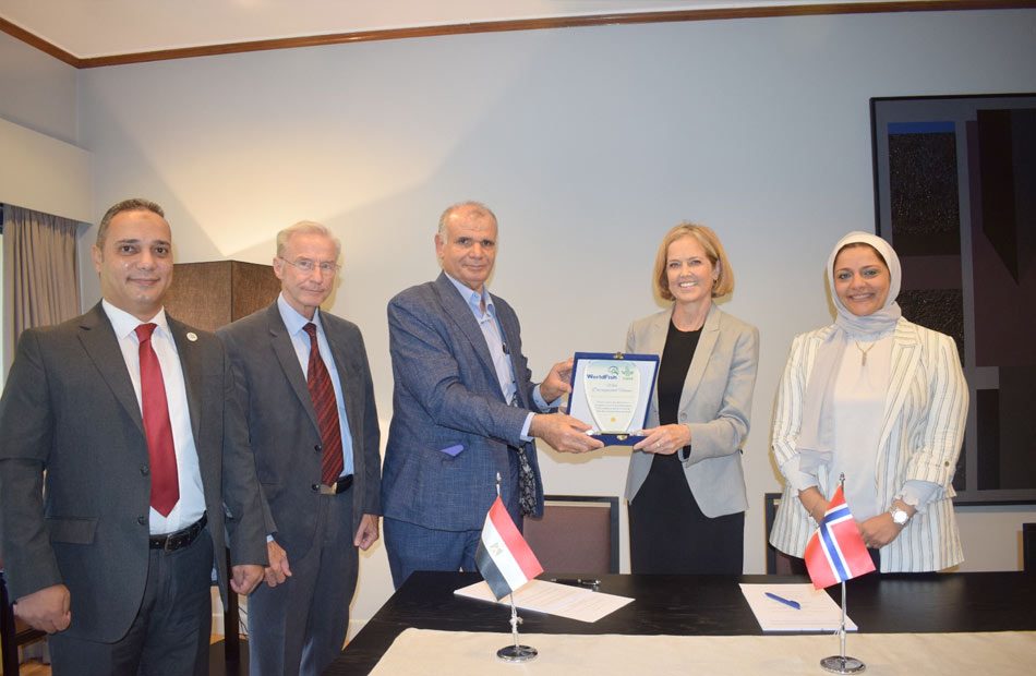 النرويج تدعم "الدولي للأسماك" لتمويل مشروع مركز الطاقة المتجددة للاستزراع السمكي