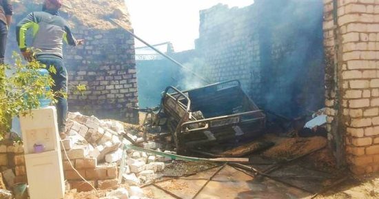 الحماية المدنية تسيطر على حريق حظيرة ماشية فى الخارجة