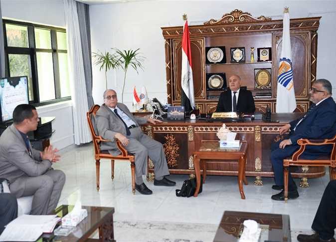 إنشاء مجمع صناعي للأعلاف باستثمارات إماراتية بمنطقة «هو» الصناعية في قنا