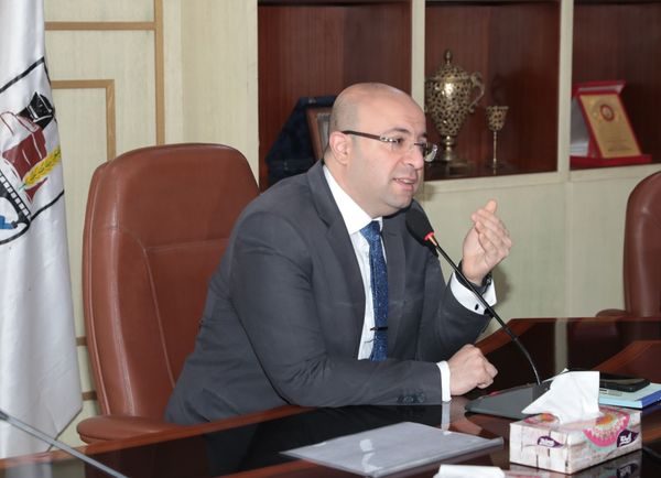 قرار بترخيص 32 محل لبيع الأعلاف.. وبدء التشغيل التجريبى لمصنع علف في بنى سويف