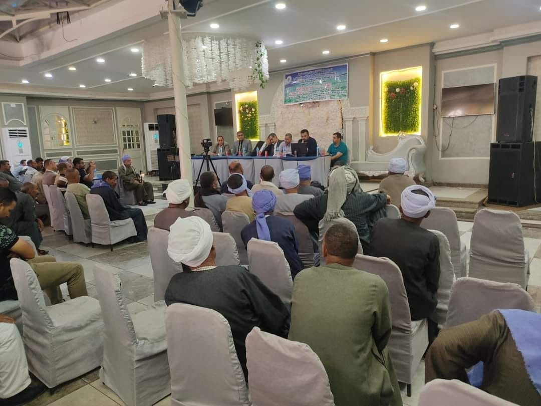 "تنمية البحيرات" تعقد ندوة إرشادية للصيادين حول "حرف الصيد والتراخيص اللازمة لها"