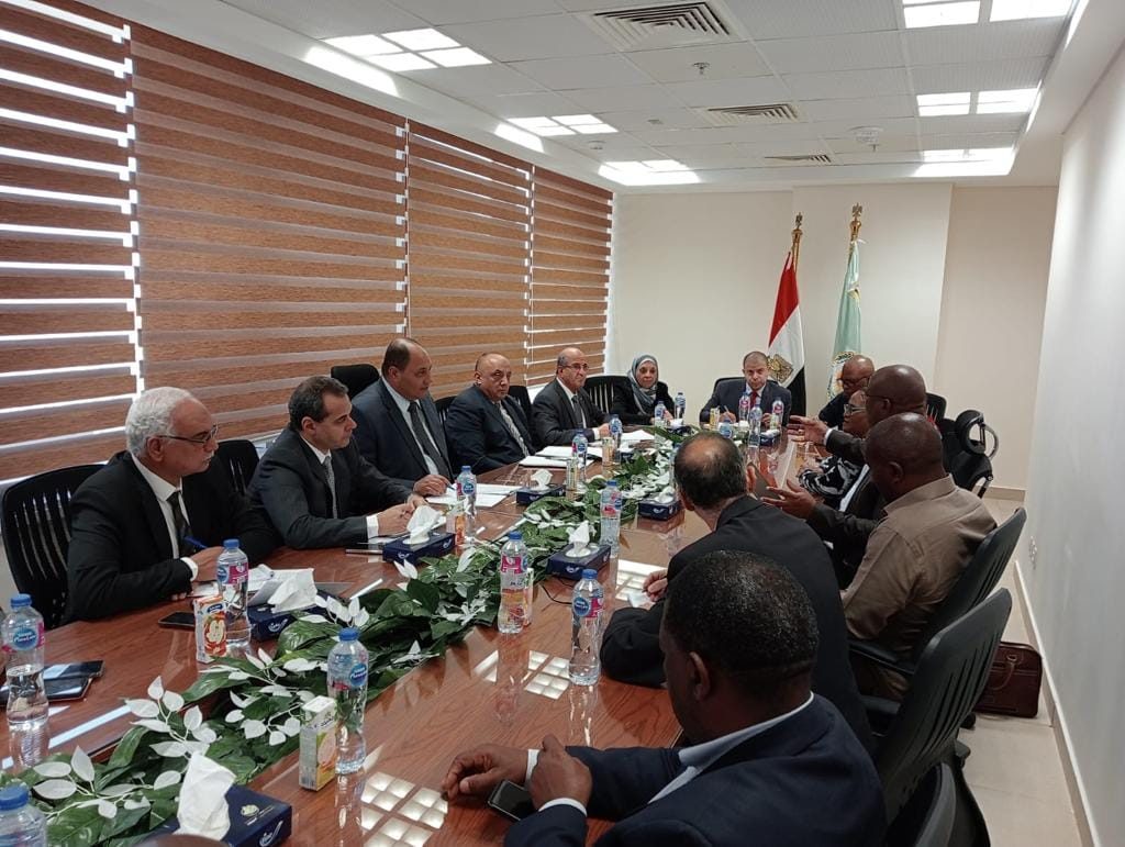 مصر وجنوب أفريقيا يبحثان التعاون في مجال الاستزراع السمكى وتبادل السلع