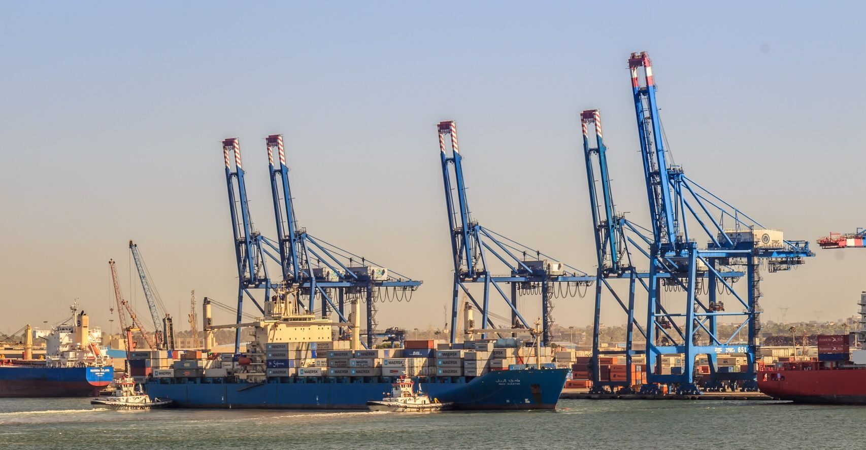 ميناء دمياط