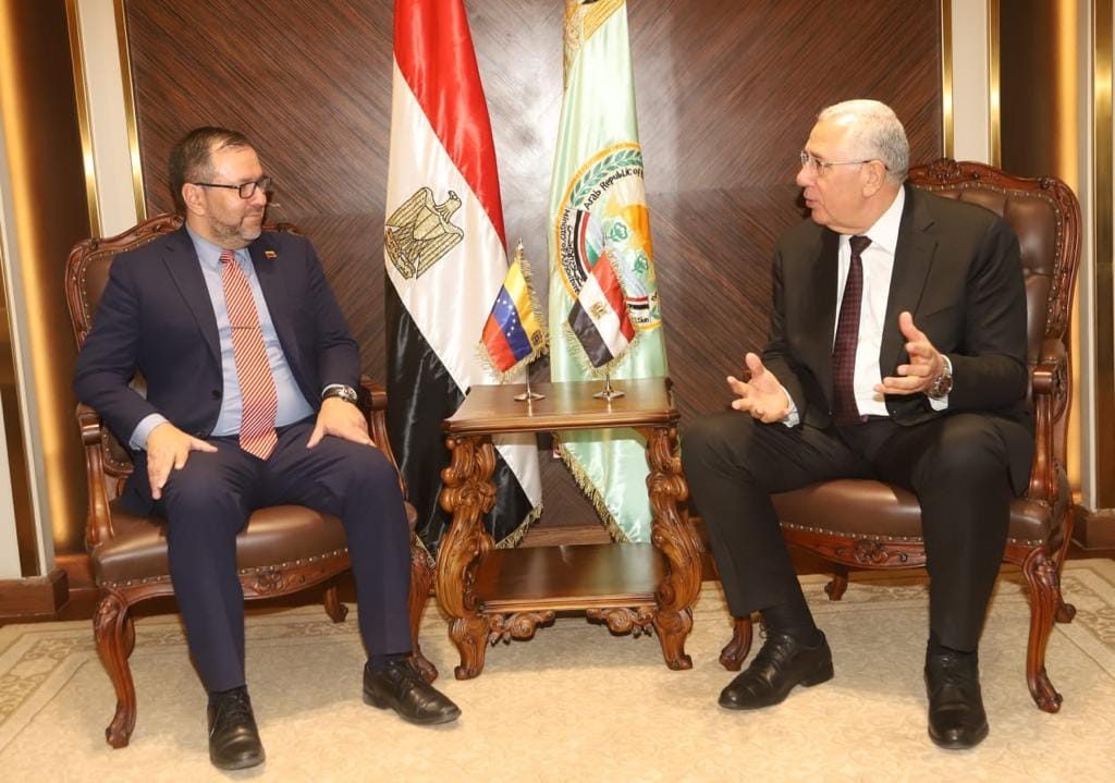 مصر وفنزويلا يبحثان التعاون في مجال تبادل الصادرات الزراعية والأمن الغذائي