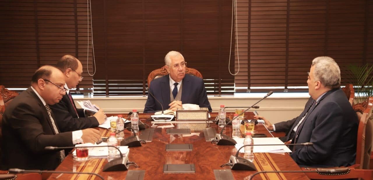 القصير يتابع ملفات حماية البحيرات وتنمية الثروة السمكية ورفع كفاءة الأصول من المزارع والمفرخات