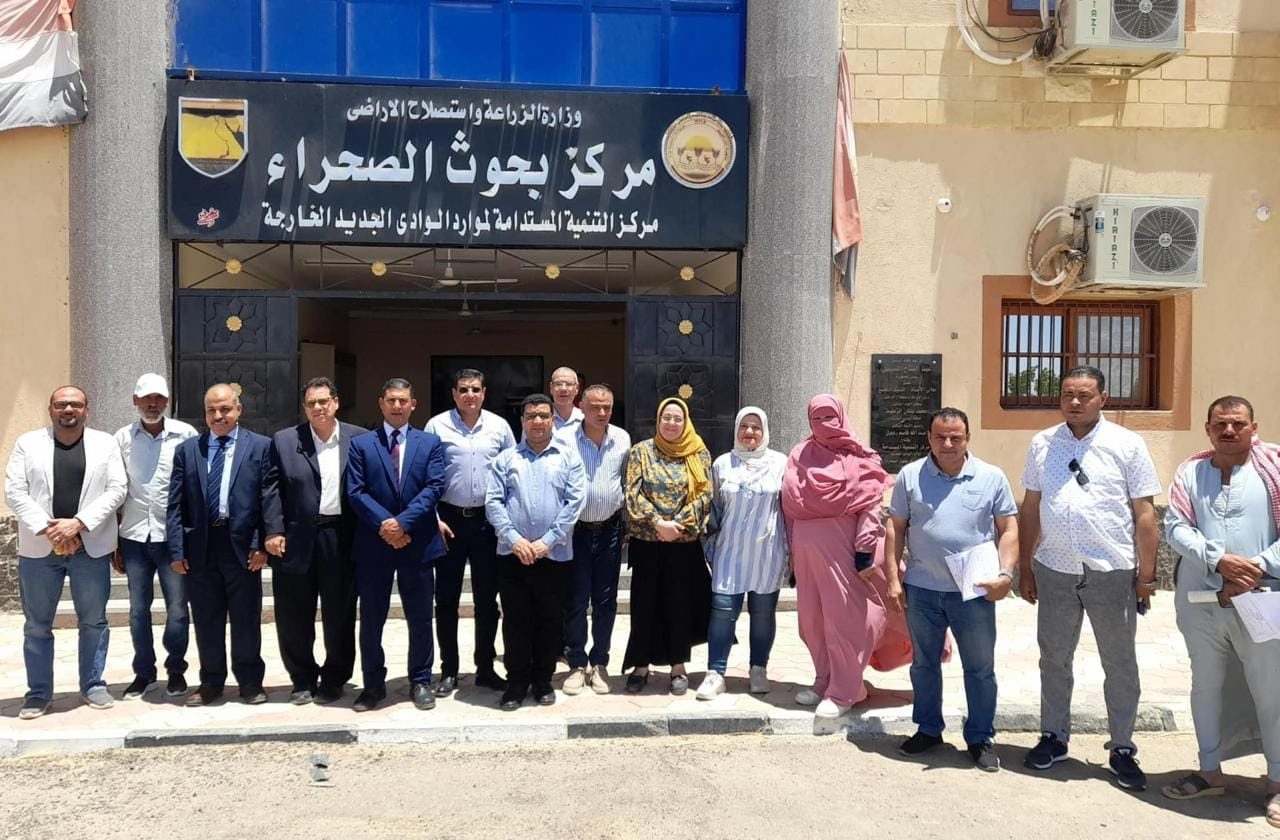 الزراعة تستعرض جهود مركز بحوث الصحراء في الأنشطة الإرشادية والخدمية والميدانية خلال مايو