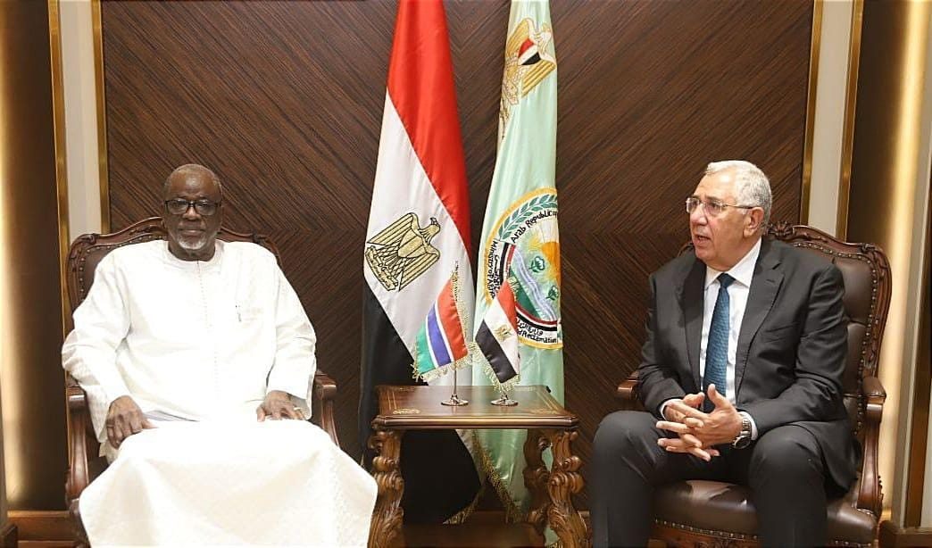 مصر وجامبيا يبحثان تعزيز التعاون في مجال الاستزراع السمكي