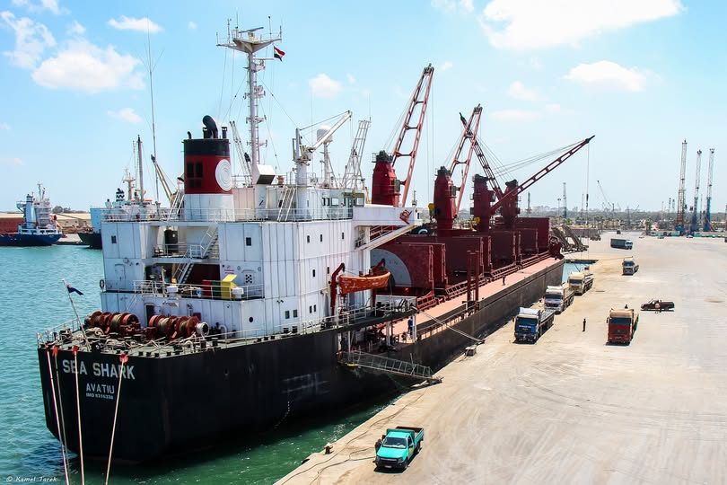 ميناء دمياط