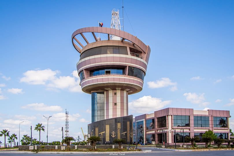 ميناء دمياط يستقبل 10000 طن فول صويا و 10762 طن قمح