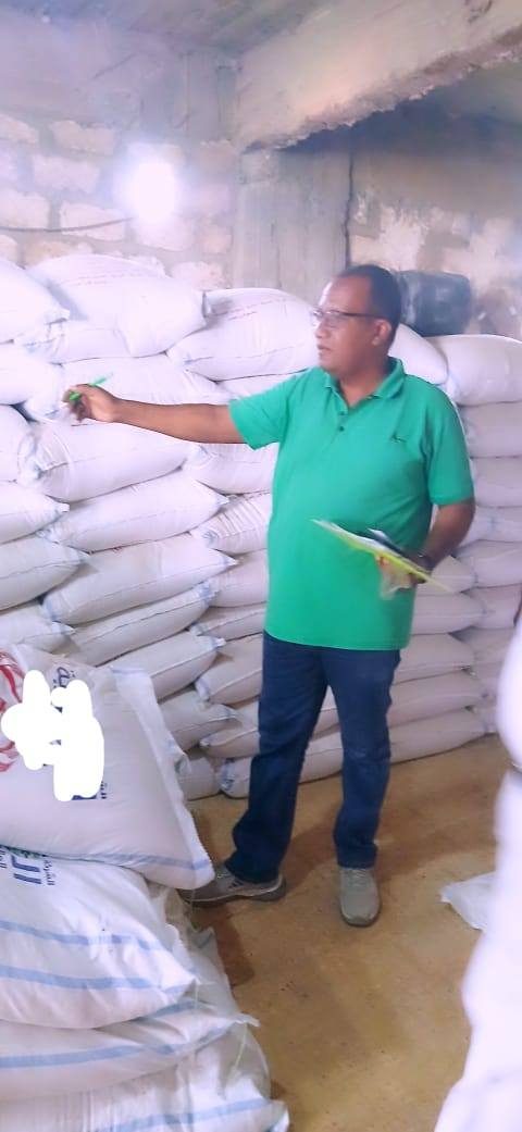 الزراعة تشن حملة تفتيش مفاجئة على مخازن الأعلاف بسوهاج وضبط مخزنين للعلائق المغشوشة