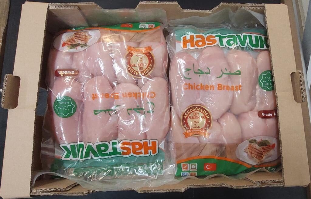 منتجي الدواجن يتقدم بمذكرة لـ رئيس الوزراء بشأن استيراد مجزآت الدواجن من تركيا