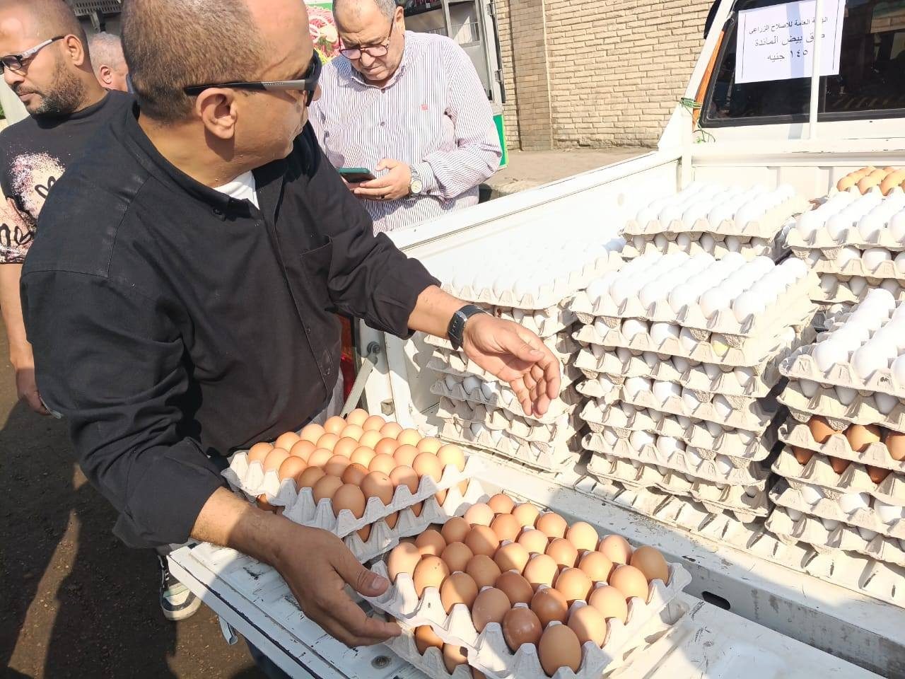الزراعة تطرح منتجات غذائية بأسعار تنافسية بأقل 20% عن سعر السوق عبر المنافذ المتنقلة
