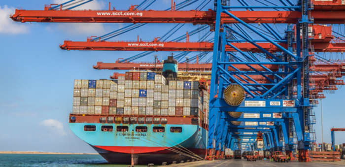 مدير مبيعات أكبر شركات استيراد الخامات ينفي ماتم تداوله بوقف العمل بـ"نموذج 4 في البنوك