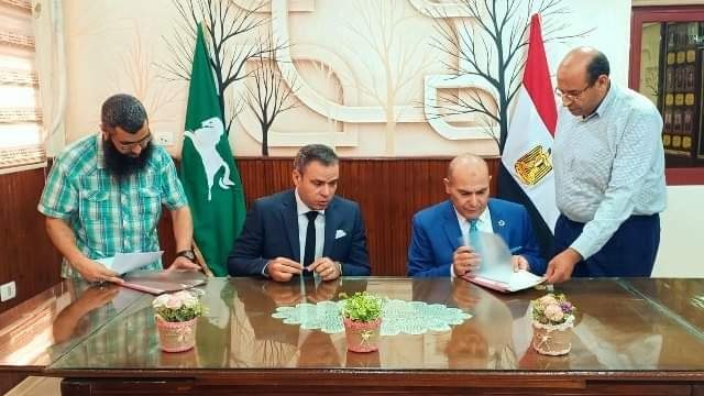 «بيطرى الشرقية» يوقع بروتوكول تعاون مع شئون البيئة للحفاظ على صحة الثروة الحيوانية