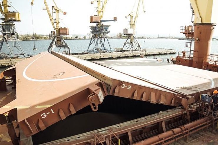 التصعيد في البحر الأسود يزيد المخاطر على صادرات الحبوب العالمية