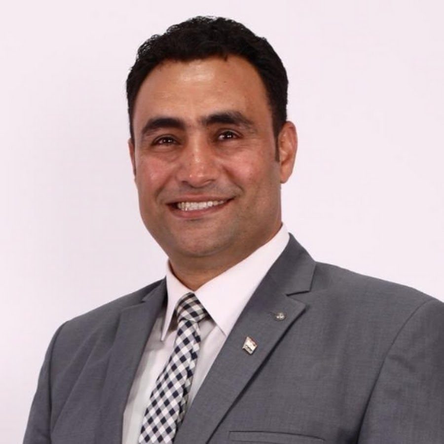 الدكتور محمد بكر